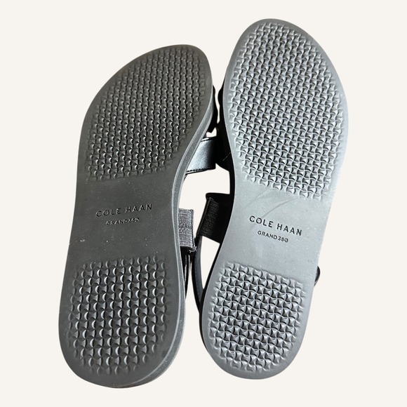 NWOB Cole Haan Black Leather Strappy Crisscrossed Hook & Loop Casual Sandals Sz8 - Picture 5 of 6